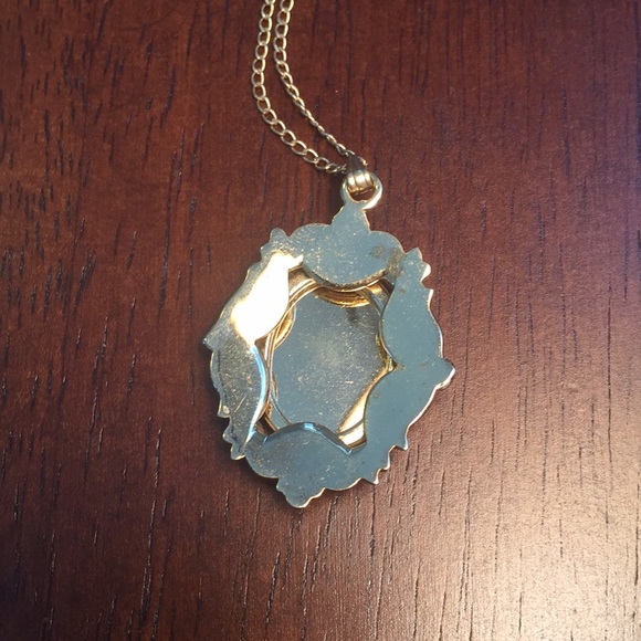 Costume necklace - Picture 3 of 3